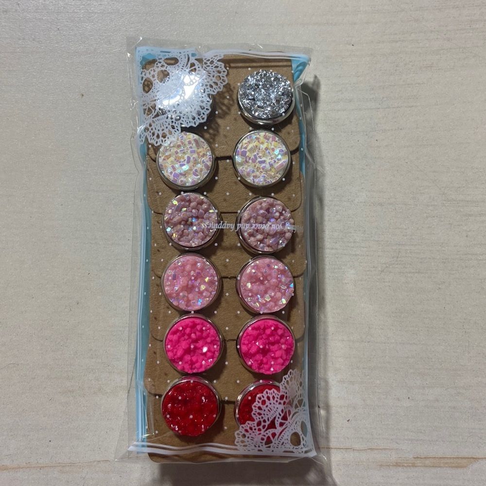 ‎Six Pairs of Druzy Stud Earrings